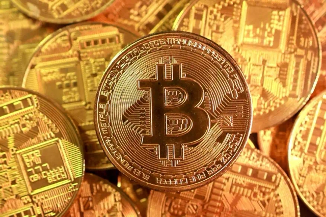 Bitcoin Holds Bullish Bias Near $81,000 Amid CPI Data Anticipation