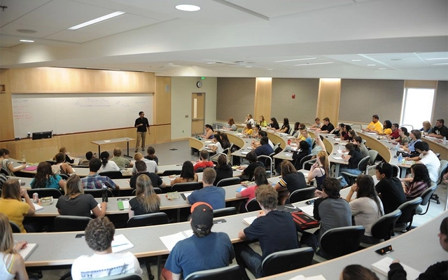 University of Oregon Caves to Activists with Early ICE Alert System