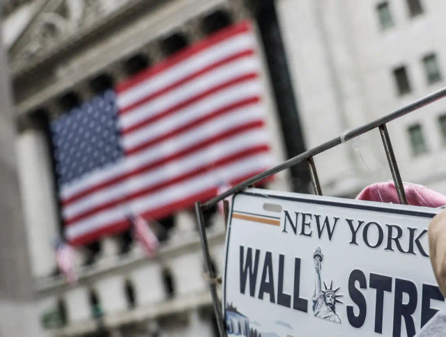 NYSE Parent ICE Signals Interest in Hyperliquid Amid HYPE Surge