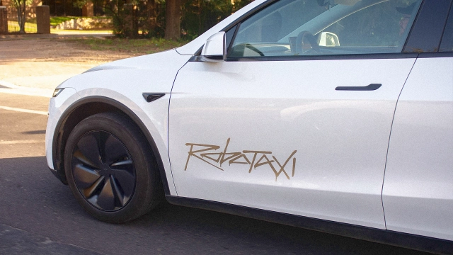Robotaxi Hype Meets Reality: Why the Public Still Says No