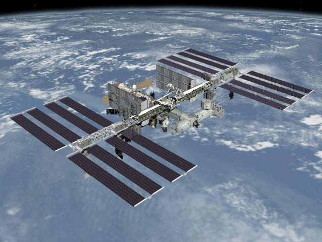 SpaceX Wins Satellite Contract for Golden Dome System